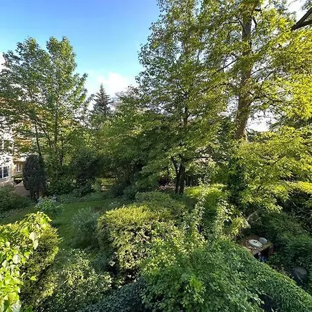 アパート Flat With Balcony In Center