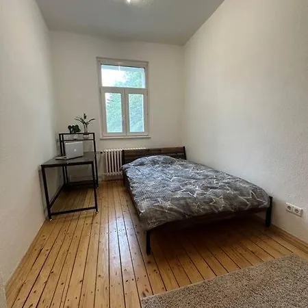 Apartment Flat With Balcony In Center